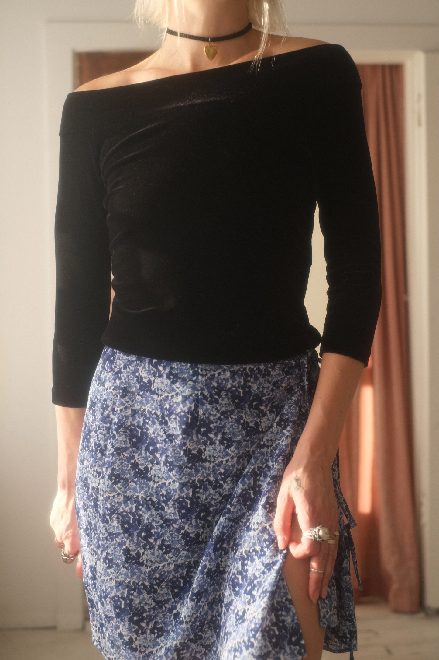 1990s Off the Shoulder Top