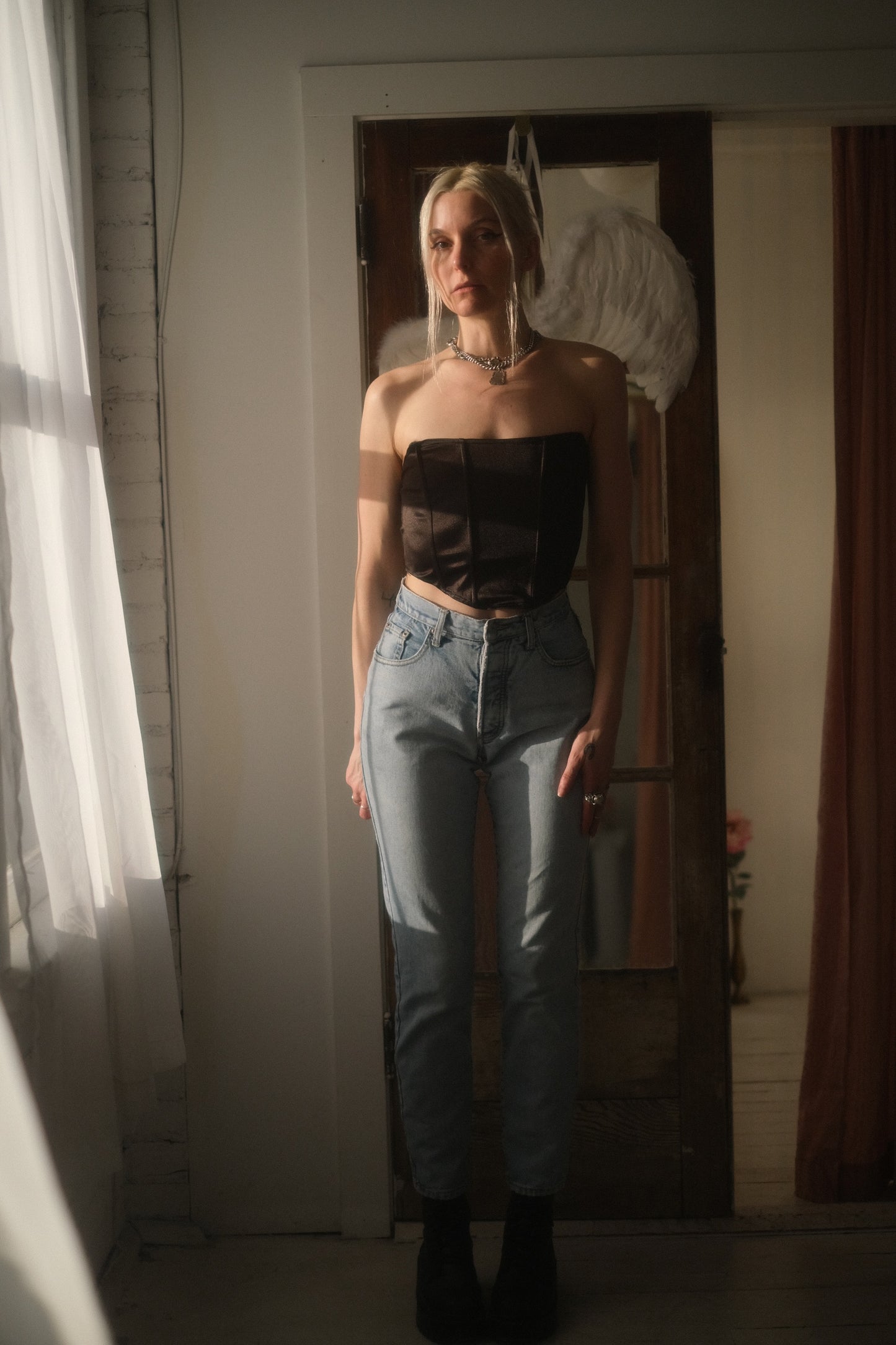 1990s Faded + Worn Jeans 27
