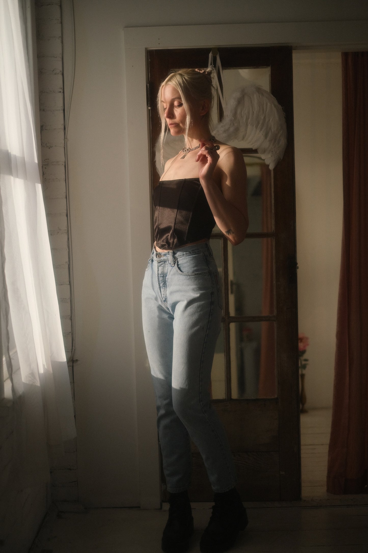 1990s Faded + Worn Jeans 27