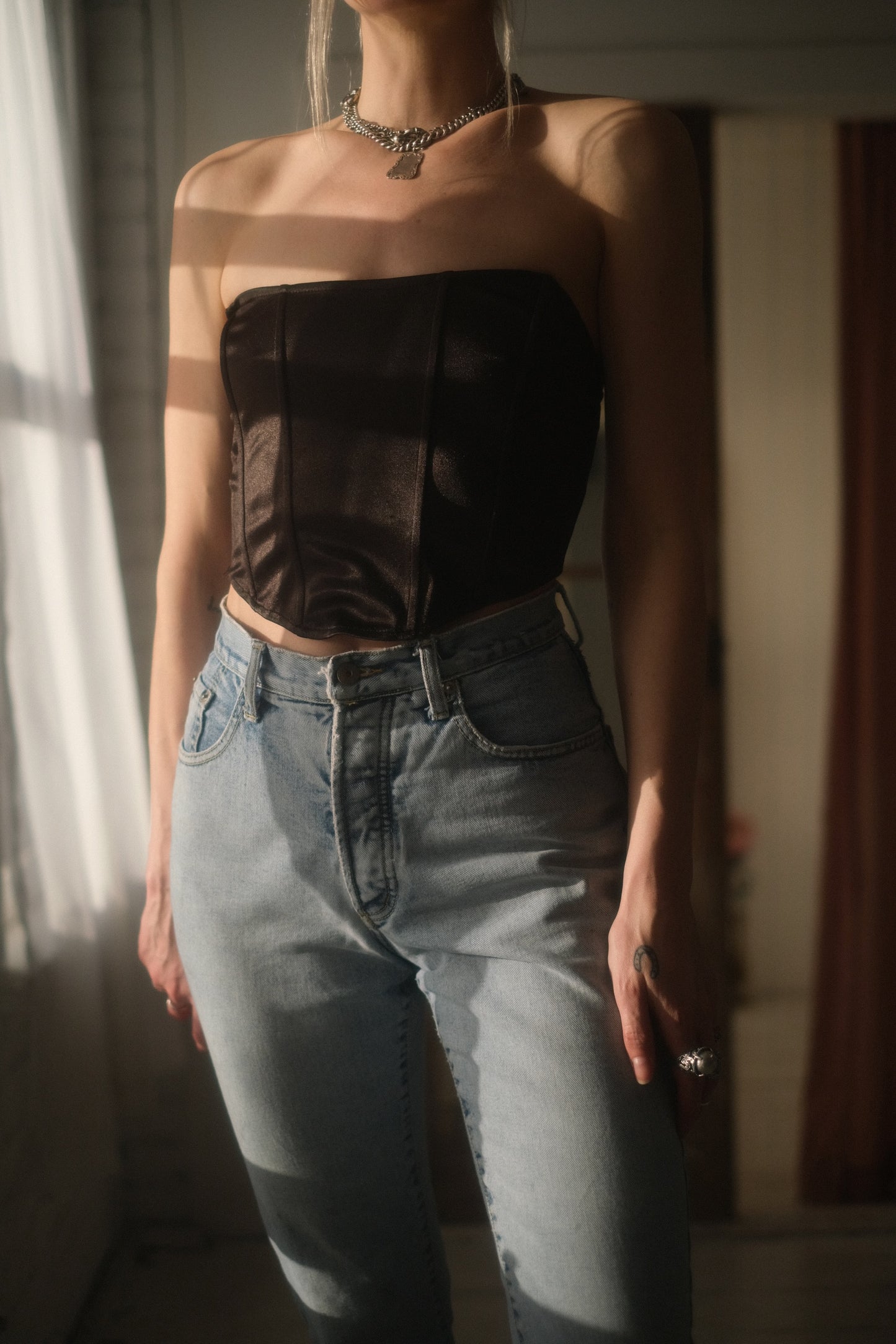 1990s Faded + Worn Jeans 27