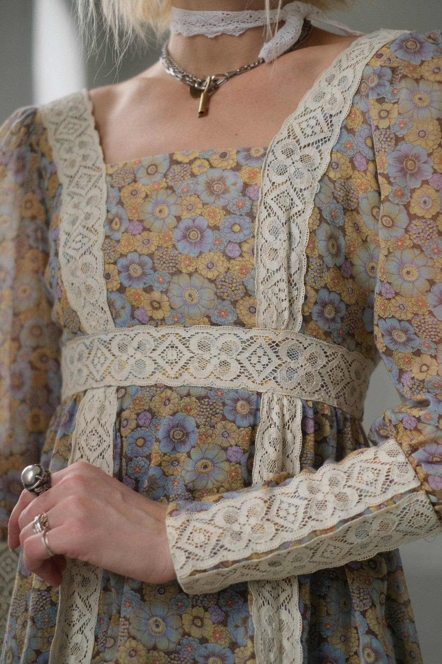 1970s Prairie Daisy Dress