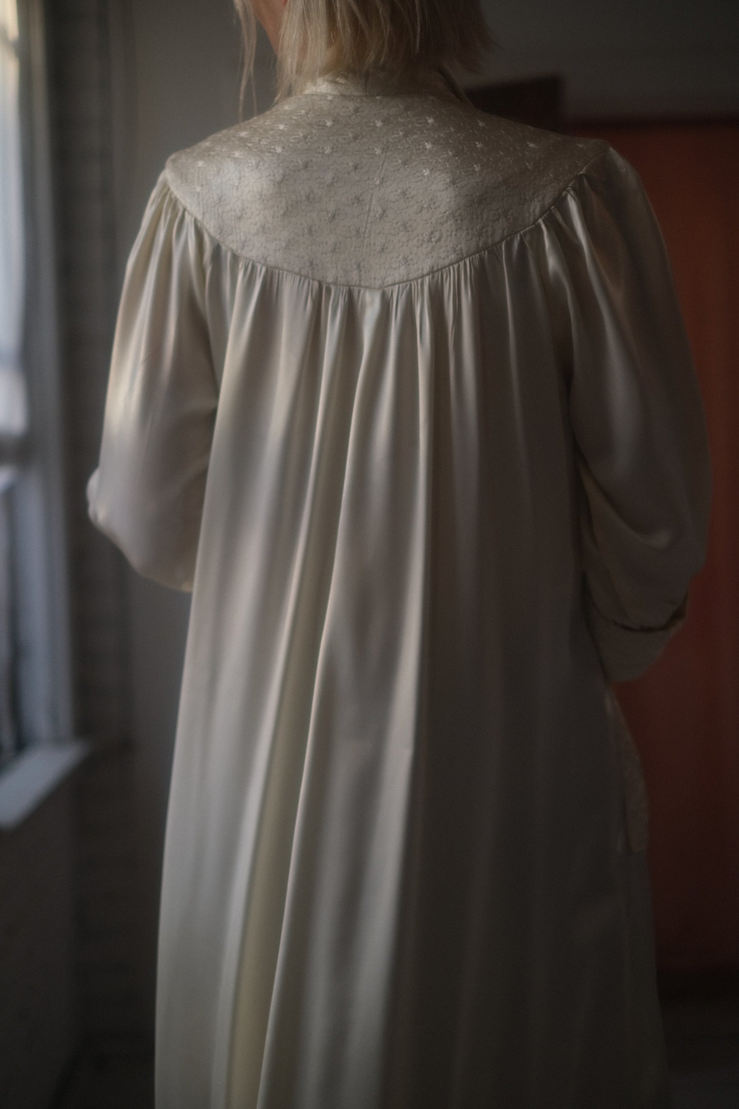 1940s Satin Duster