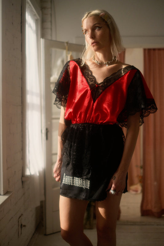 1980s Rose Noir Top